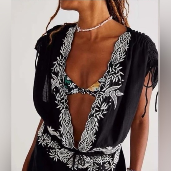 Free People Weila Romper Embroidered Tie Short Sleeve Pockets Black Small - Picture 10 of 14